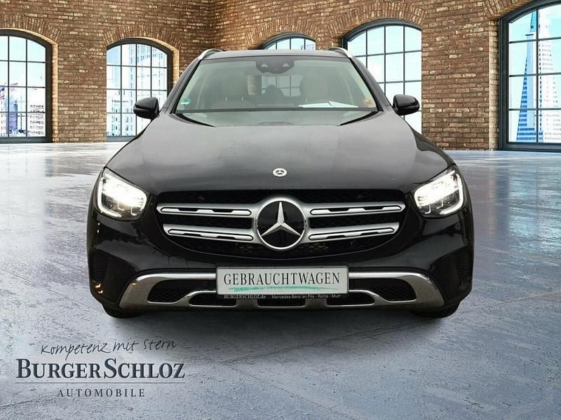Gebraucht Mercedes GLC300 245 PS (180 kW) 2022 Unilack schwarz SUV