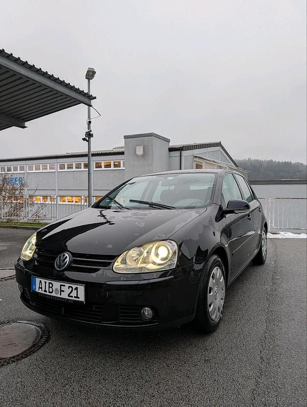 Schwarz Gebraucht 2005 VW Golf IV Comfortline Limousine | 3.599 € (Fairer Preis) - Bild 1/4