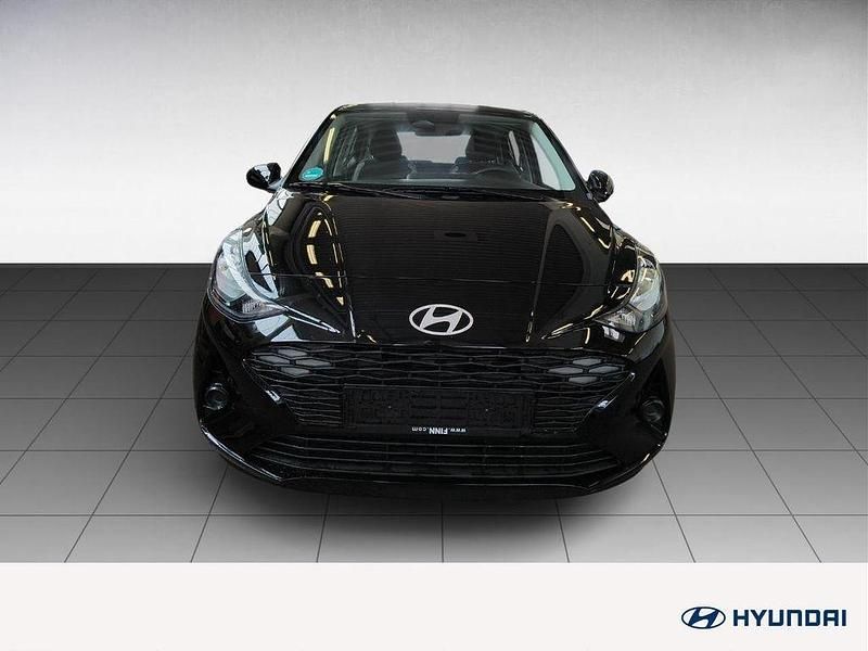 Gebraucht Hyundai i10 Select 63 PS (46 kW) 2025 Schwarz Kleinwagen