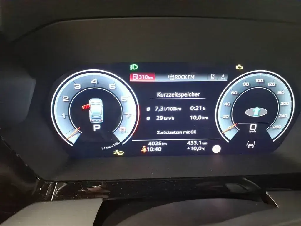 Second-hand Audi A3 Advanced 150 CP (110 kW) 2025 Gri Berlinǎ