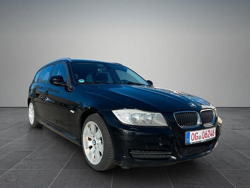 Gebraucht BMW 316 116 PS (85 kW) 2010 Schwarz Kombi