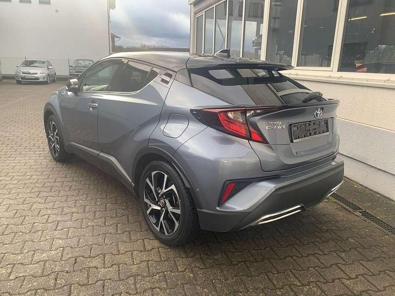 Gebraucht Toyota C-HR Team 152 PS (111 kW) 2020 Sodalithblau SUV