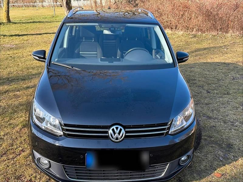 Gebraucht VW Touran 105 PS (77 kW) 2015 Schwarz Van / Kleinbus