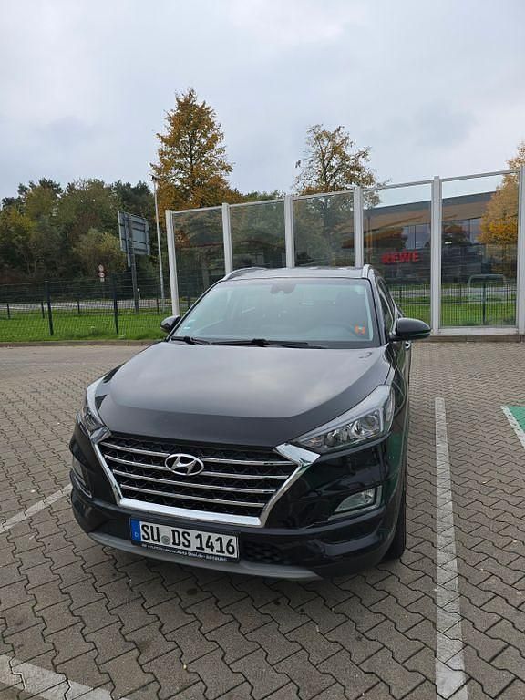 Schwarz Gebraucht 2018 Hyundai Tucson Trend SUV | 18.500 € (Fairer Preis) - Bild 1/4