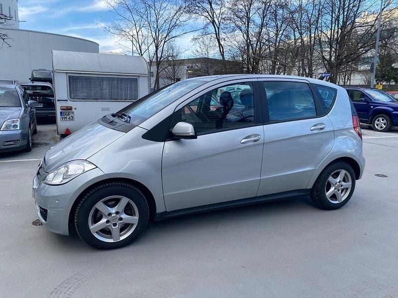 Gebraucht Mercedes A160 82 PS (60 kW) 2009 Grau Van / Kleinbus