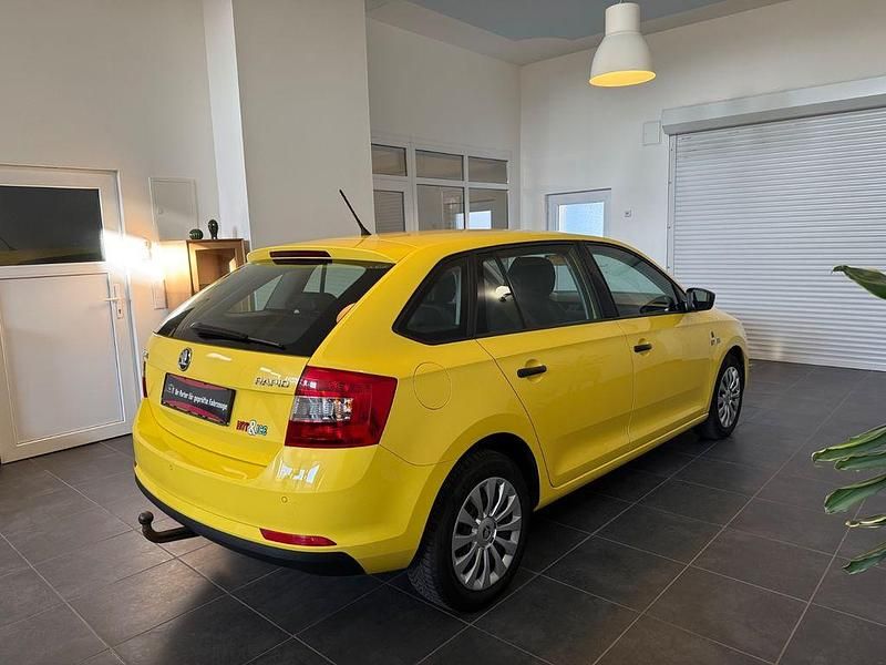 Gebraucht Skoda Rapid 86 PS (63 kW) 2015 Gelb Kleinwagen
