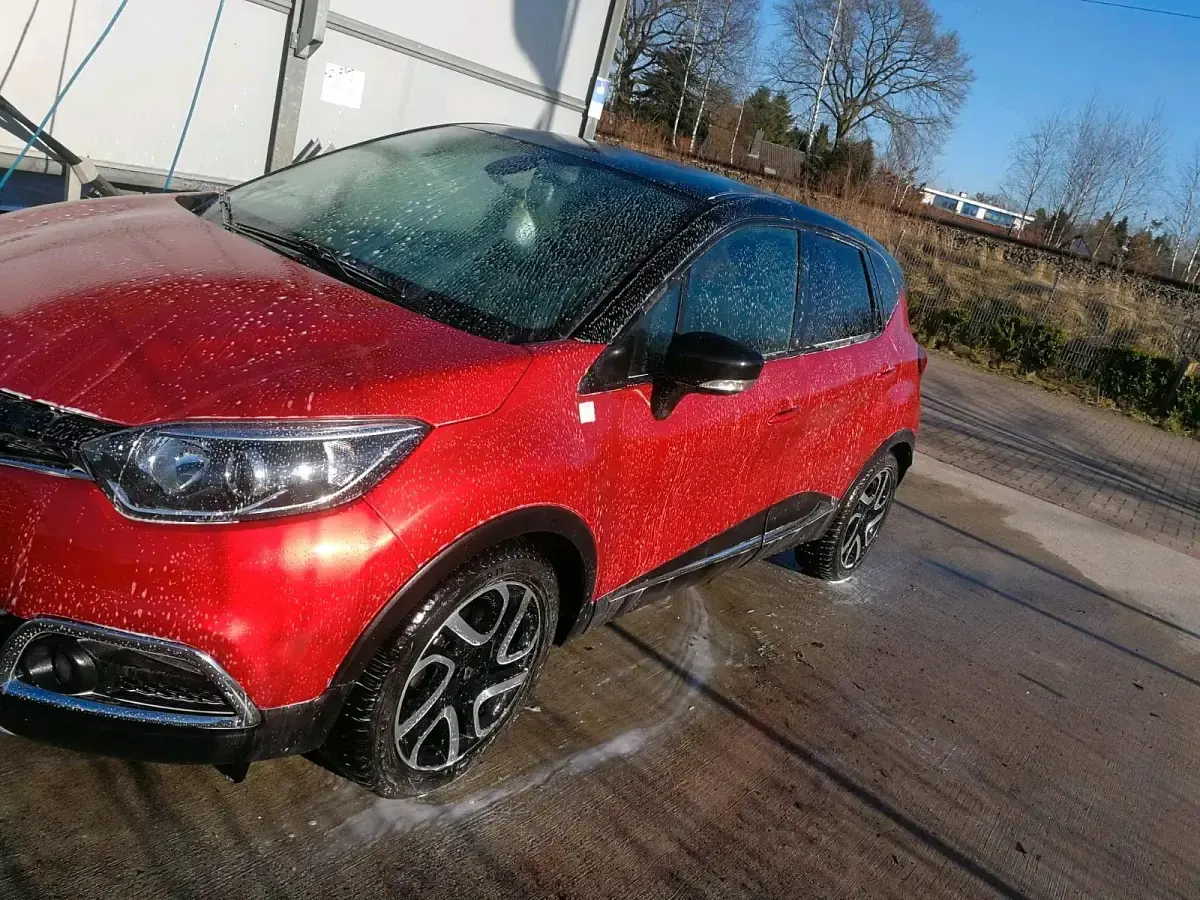 Gebraucht Renault Captur 120 PS (88 kW) 2014 Rot SUV