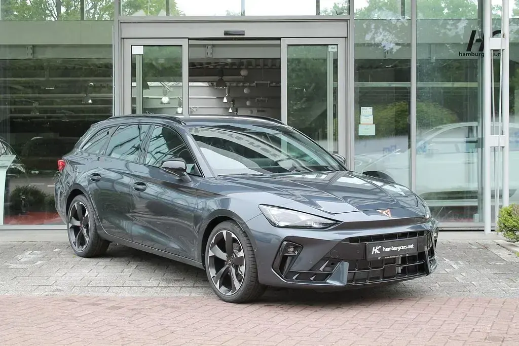 Neu Cupra Leon Basis 150 PS (110 kW) 2026 S7  magnetic tech metallic Kombi