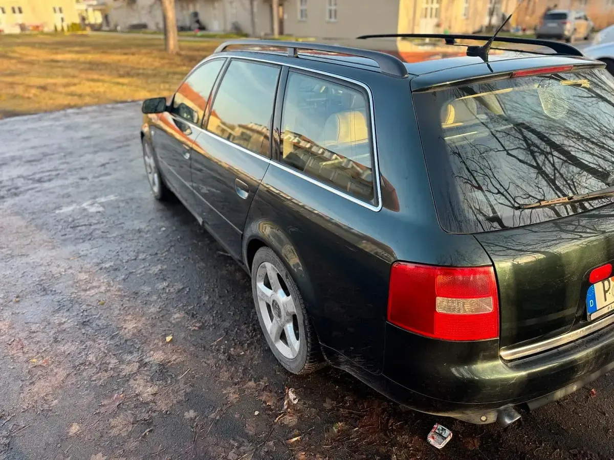 Używany Audi A6 220 KM (161 kW) 2002 Zielony Kombi