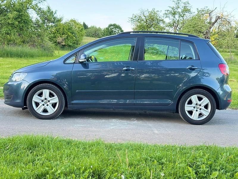 Gebraucht VW Golf Plus Cross Highline 122 PS (89 kW) 2009 Grün Van / Kleinbus