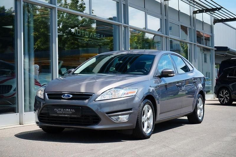 Braun Gebraucht 2011 Ford Mondeo Trend Limousine | 7.990 € (Teuer) - Bild 1/4