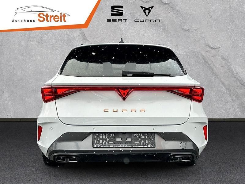 Gebraucht Cupra Leon 150 PS (110 kW) 2025 Weiss) nevada weiss (weiss Kombi