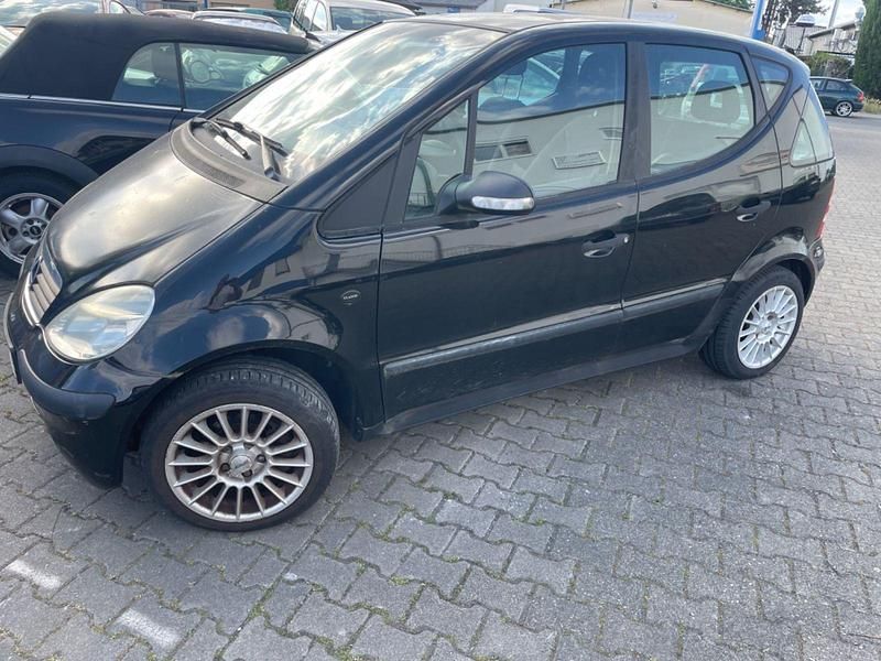 Schwarz Gebraucht 2004 Mercedes A160 Classic Kleinwagen | 490 € (Superpreis) - Bild 1/4