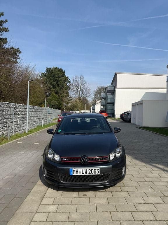 Gebraucht VW Golf VI GTI 211 PS (155 kW) 2011 Grau Kleinwagen