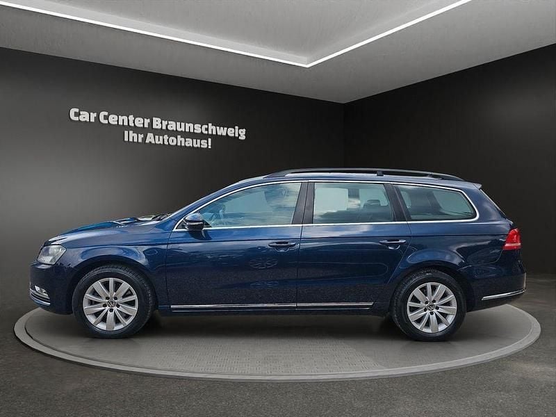 Usata VW Passat 140 CV (102 kW) 2014 Blu Station wagon