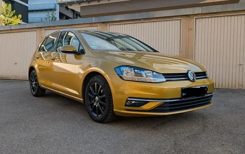 Brugt VW Golf VII Join 125 HK (91 kW) 2018 Guld Stationcar