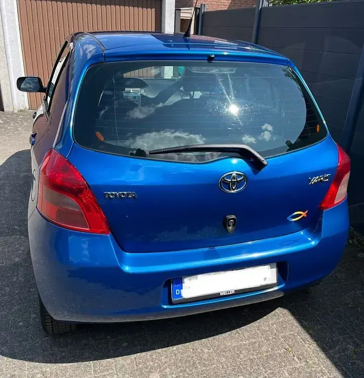 Gebraucht Toyota Yaris Executive 87 PS (63 kW) 2006 Blau Limousine