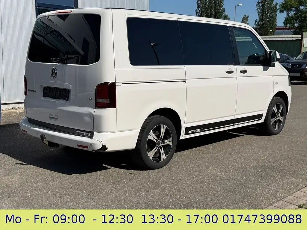 Gebraucht VW Multivan Edition 179 PS (131 kW) 2012 Weiß Van / Kleinbus