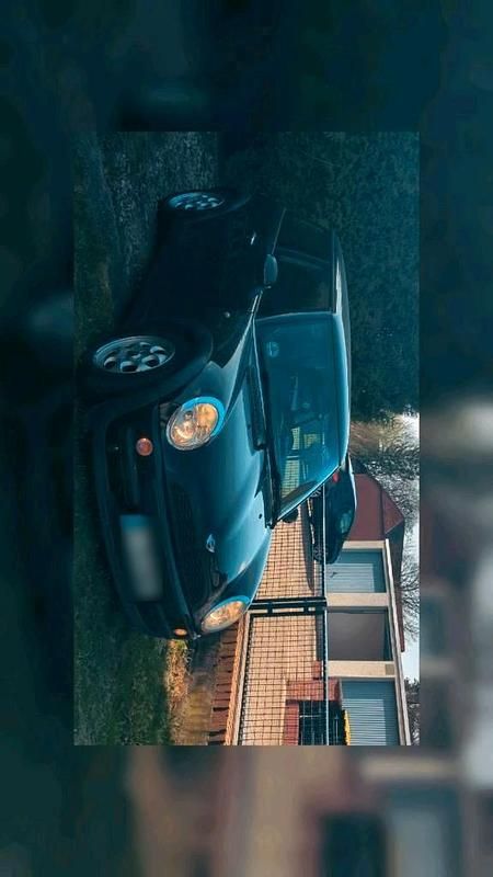 Gebraucht Mini ONE 115 PS (84 kW) 2002 Schwarz Kleinwagen