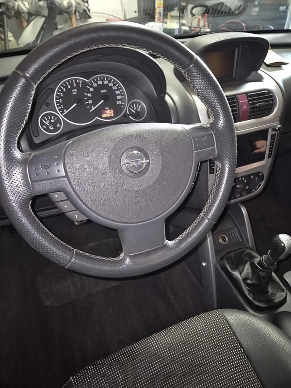 Gebraucht Opel Tigra 95 PS (69 kW) 2006 Silber Cabrio