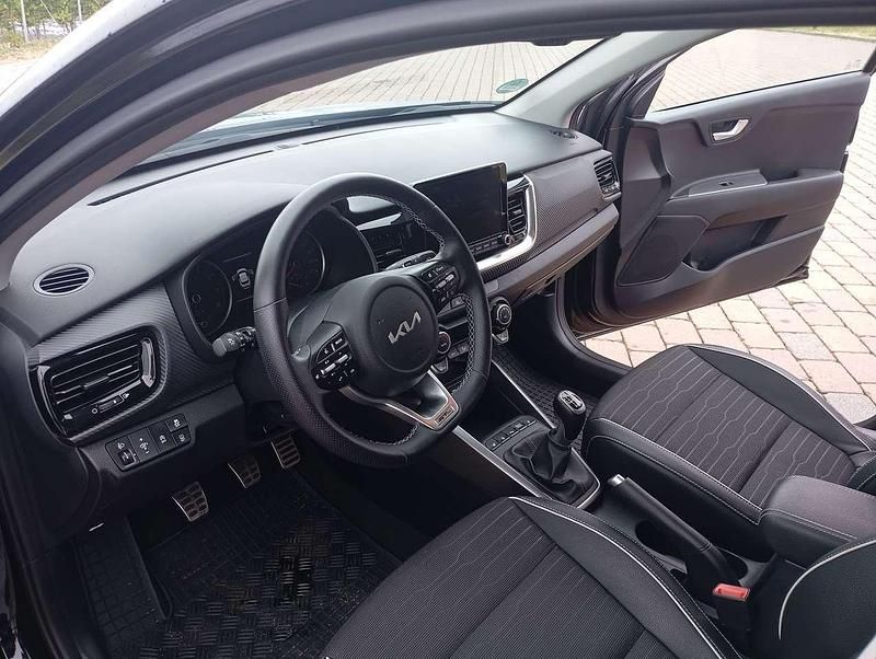 Gebraucht Kia Stonic GT-Line 120 PS (88 kW) 2023 Schwarz SUV