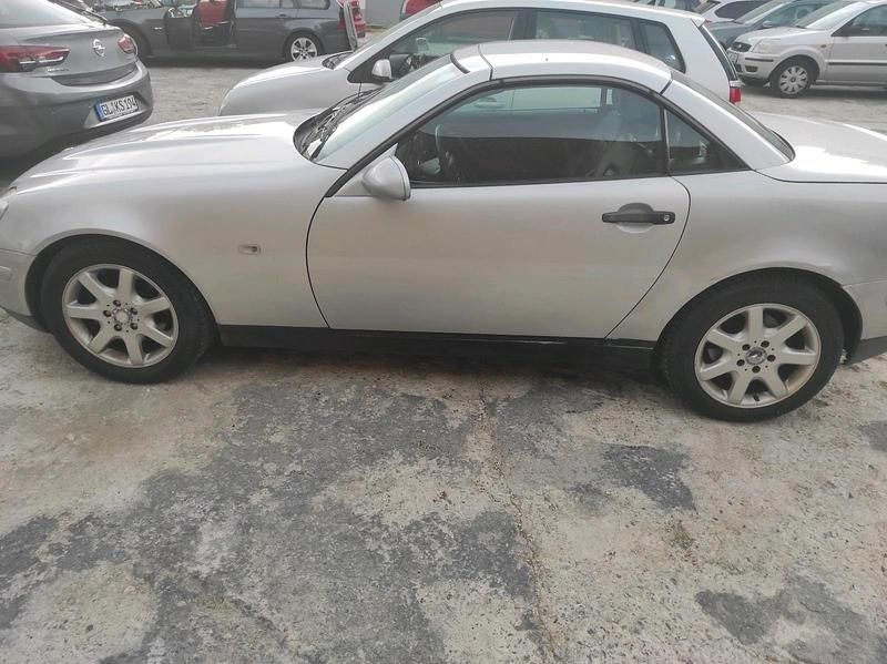 Silber Gebraucht 2000 Mercedes SLK200 Cabrio | 1.300 € (Superpreis) - Bild 1/4