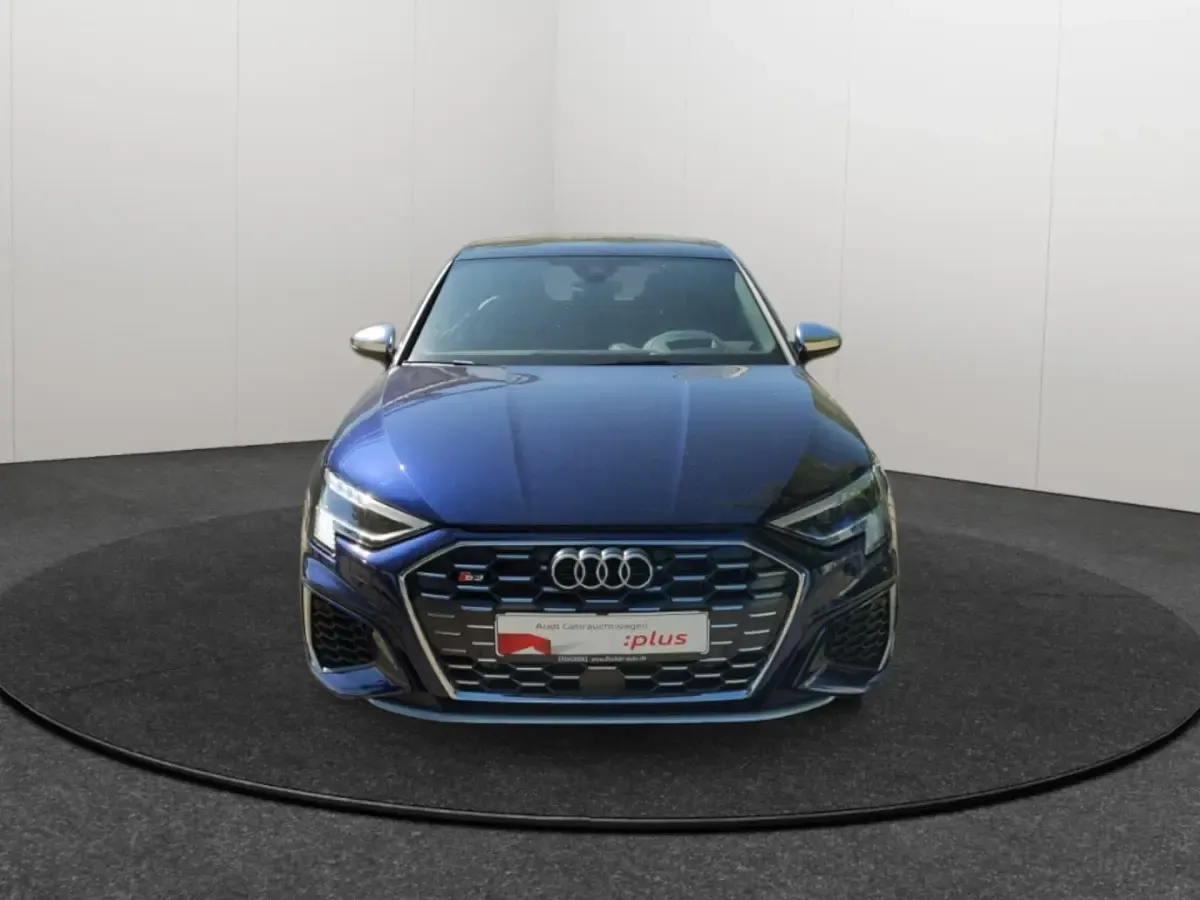 Gebraucht Audi S3 Ambiente 310 PS (228 kW) 2022 Blau Limousine
