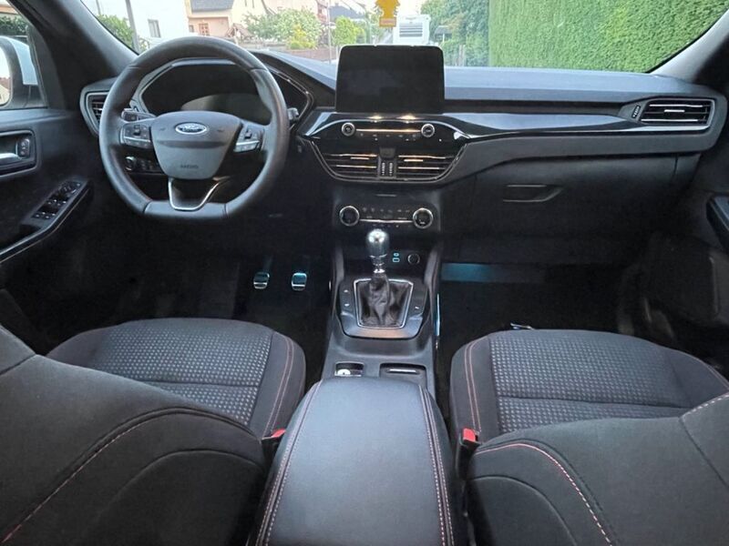 Gebraucht Ford Kuga ST-Line 150 PS (110 kW) 2020 Weiß SUV