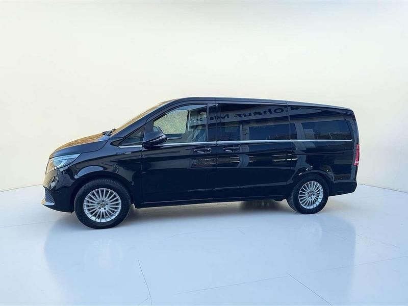 Gebraucht Mercedes EQV300 Avantgarde 150 kW (204 PS) 2022 Obsidianschwarz metallic Kombi