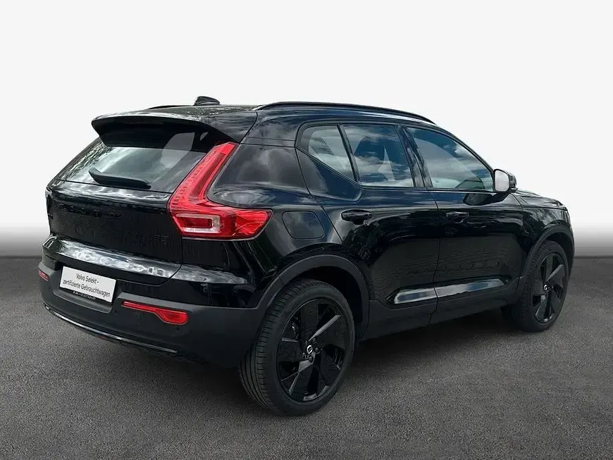Gebraucht Volvo XC40 Plus 163 PS (119 kW) 2025 Onyx black SUV