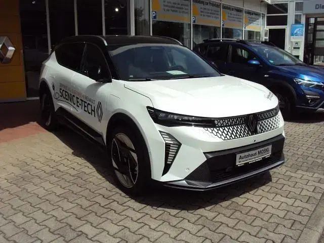 Gebraucht Renault Scenic E-Tech Iconic 55 kW (75 PS) 2025 Weiß schwarz SUV