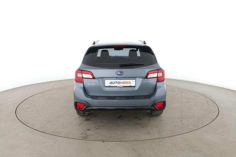 Gebraucht Subaru Outback Sport 175 PS (128 kW) 2018 Grau Kombi