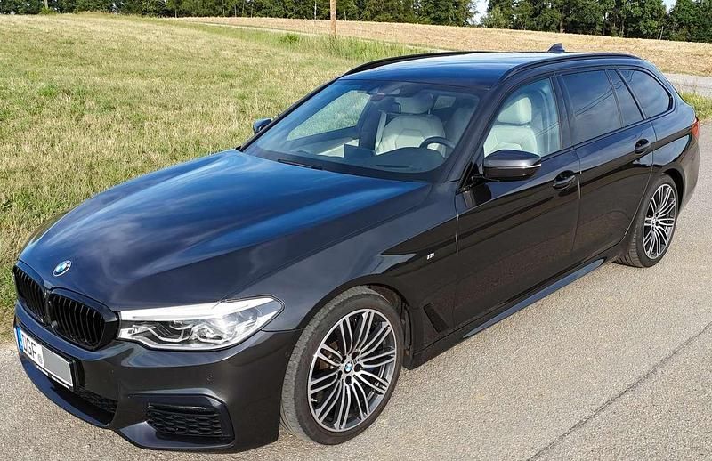 Grau Gebraucht 2020 BMW 540 M Sport Kombi | 37.200 € (Etwas zu teuer) - Bild 1/4