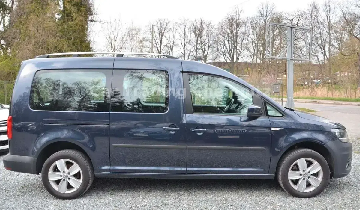 Gebraucht VW Caddy 122 PS (89 kW) 2016 Starlight blue Van / Kleinbus