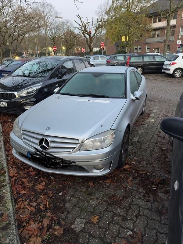 Silber Gebraucht 2008 Mercedes 220 Coupé | 4.350 € (Superpreis) - Bild 1/4