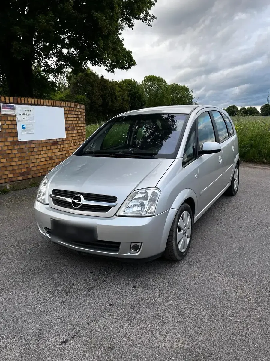 Używany Opel Meriva 100 KM (73 kW) 2004 Srebrny Minivan