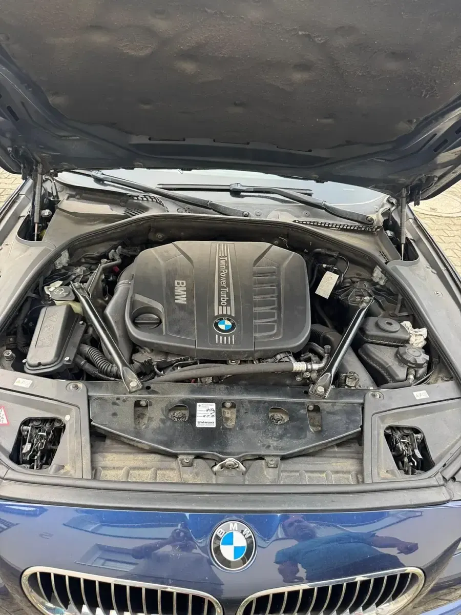 Gebraucht BMW 535 312 PS (229 kW) 2012 Blau Kombi