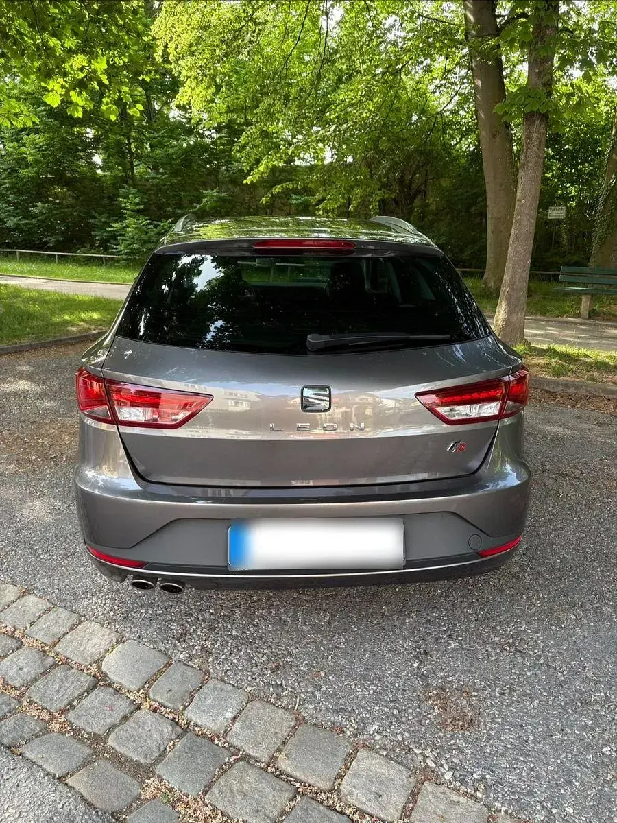 Gebraucht Seat Leon ST FR 150 PS (110 kW) 2016 Grau Kombi