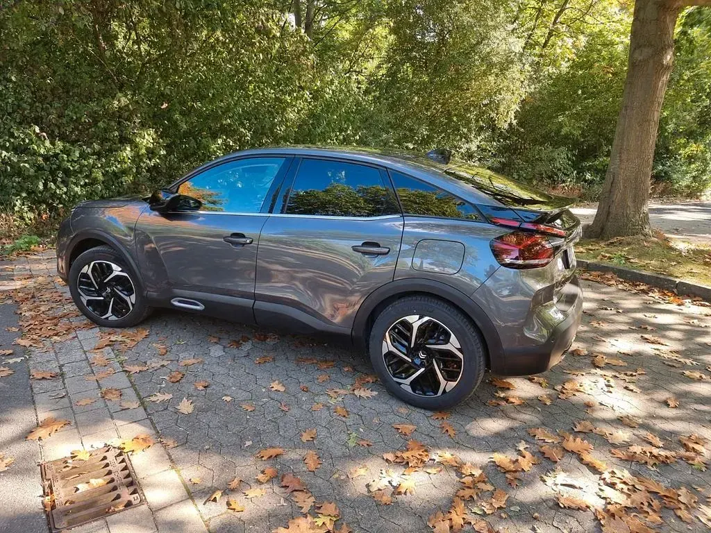 Gebraucht Citroën C4 PureTech 131 PS (96 kW) 2024 Grau SUV