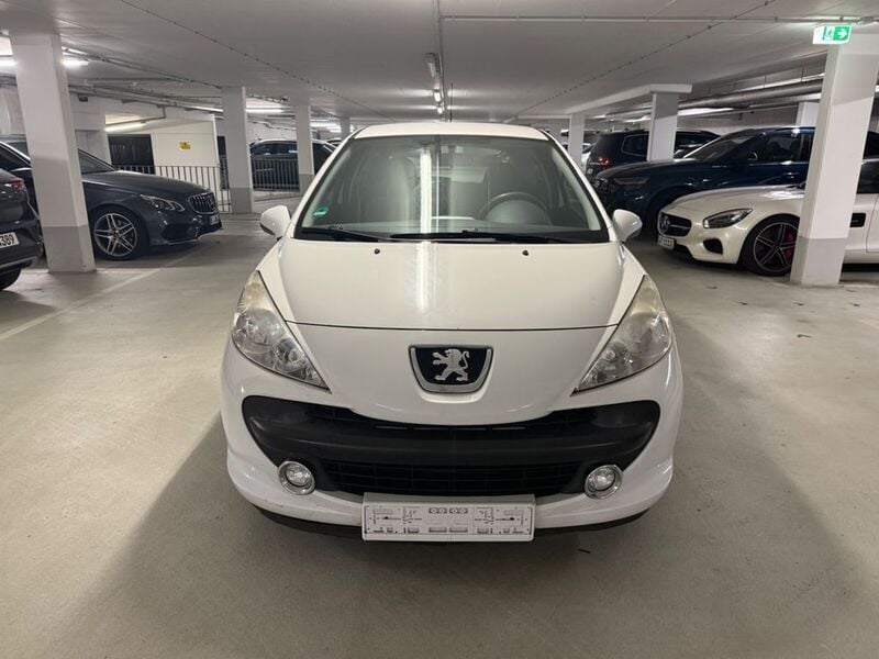 Weiß Gebraucht 2009 Peugeot 207 Urban Move Kleinwagen | 2.500 € (Fairer Preis) - Bild 1/4