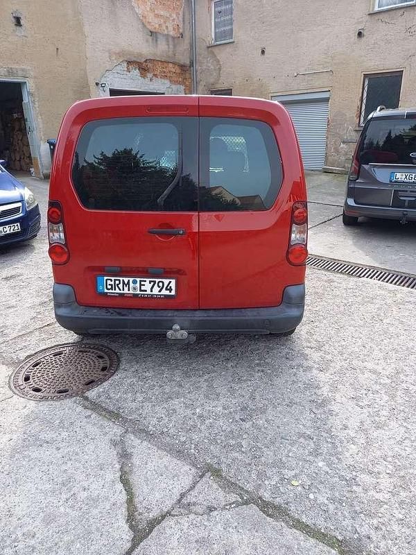 Gebraucht Citroën Berlingo Business Class 99 PS (72 kW) 2016 Rot Van / Kleinbus