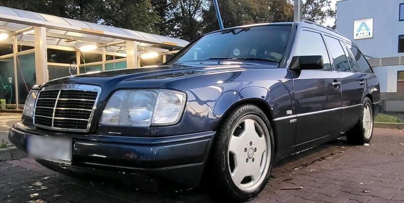 Violet Gebraucht 1995 Mercedes 220 Sportline Kombi | 9.900 € - Bild 1/4
