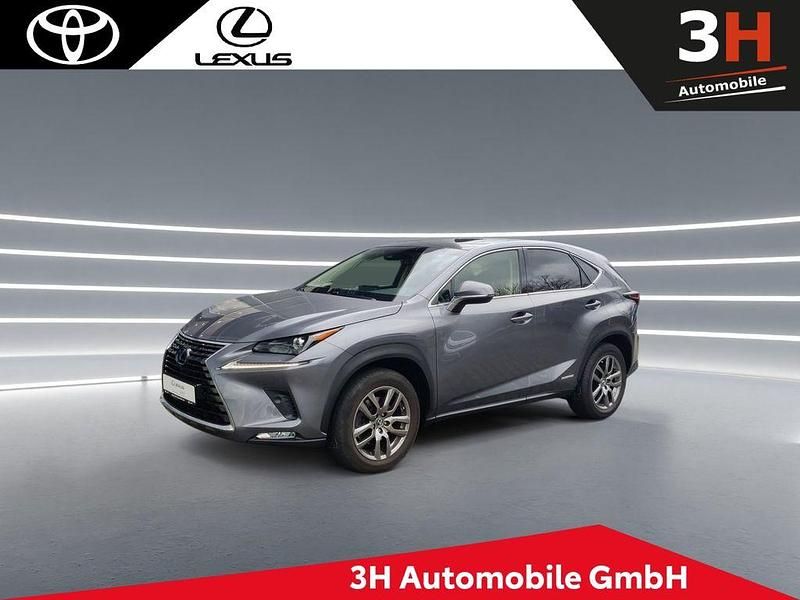 Gebraucht Lexus NX300h E-FOUR 155 PS (114 kW) 2019 Grau SUV