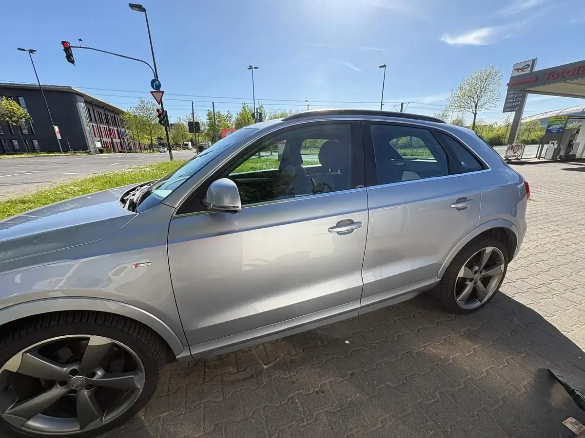 Gebraucht Audi Q3 S-Line 184 PS (135 kW) 2015 Silber SUV