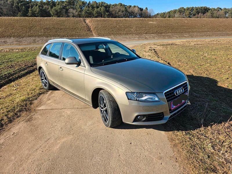 Gold Gebraucht 2008 Audi A4 Attraction Kombi | 8.477 € (Etwas zu teuer) - Bild 1/4