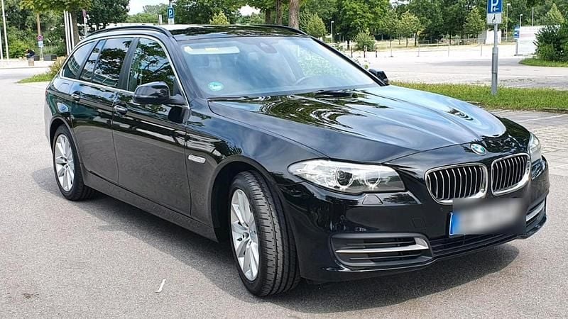 Gebraucht BMW 520 190 PS (139 kW) 2015 Schwarz Kombi