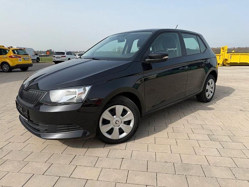 Gebraucht Skoda Fabia Cool Plus 60 PS (44 kW) 2018 Schwarz Limousine