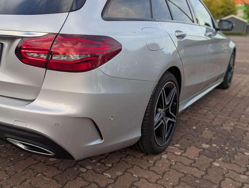 Gebraucht Mercedes C220 AMG line 194 PS (142 kW) 2019 Silber Kombi