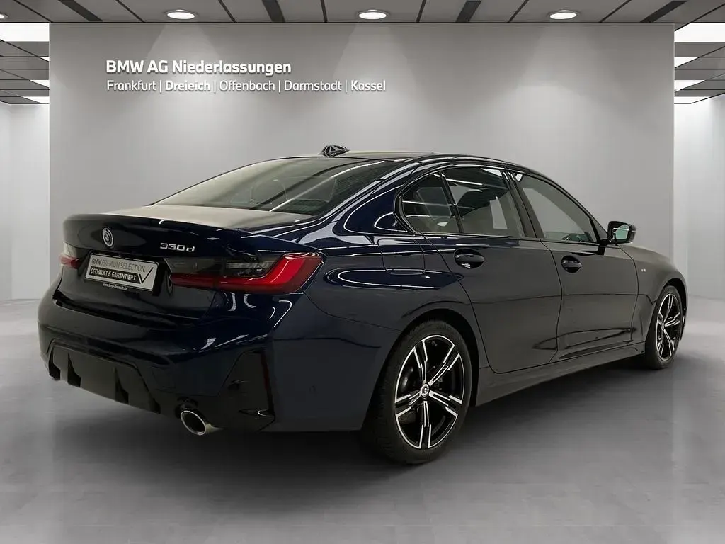 Gebraucht BMW 330 M Sport 286 PS (210 kW) 2023 Blau Limousine