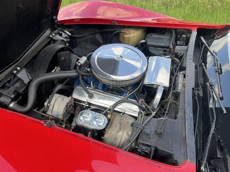 Gebraucht Corvette C3 179 PS (131 kW) 1977 Rot Coupé